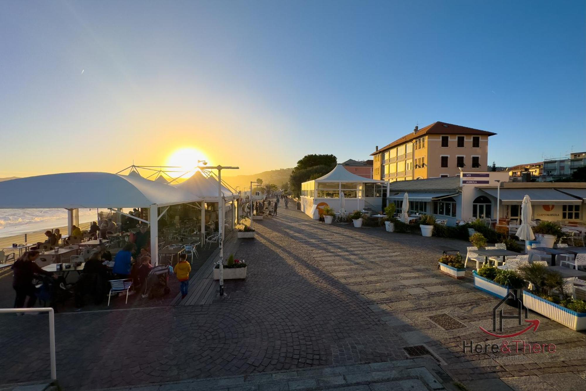 Appartamento Penthouse Panoramic View - Sea 3Min - Ac - Wifi Albisola Superiore Esterno foto